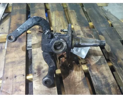 MERITOR 587 SPINDLEKNUCKLE, FRONT