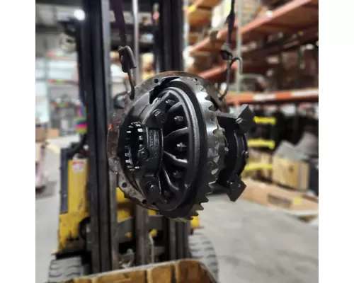 MERITOR 8600 Cutoff Assembly (Complete With Axles)