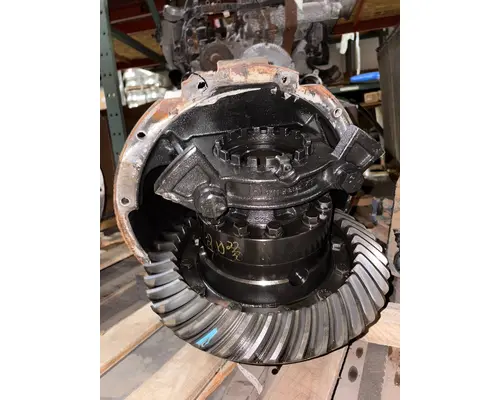 MERITOR CXU612 Cutoff Assembly (Complete With Axles)