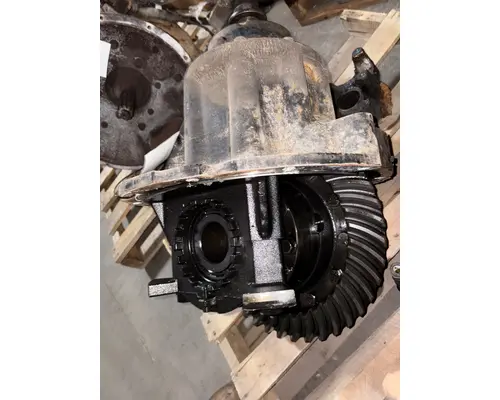 MERITOR CXU612 Cutoff Assembly (Complete With Axles)