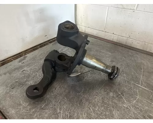 MERITOR FF961 Spindle  Knuckle, Front