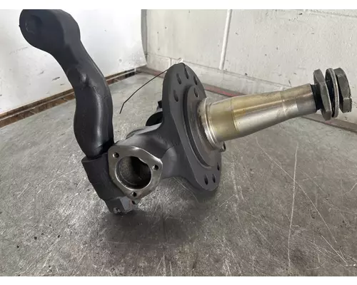 MERITOR FF961 Spindle  Knuckle, Front