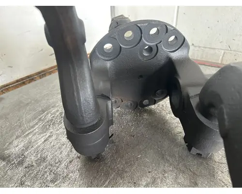 MERITOR FG941 Spindle  Knuckle, Front