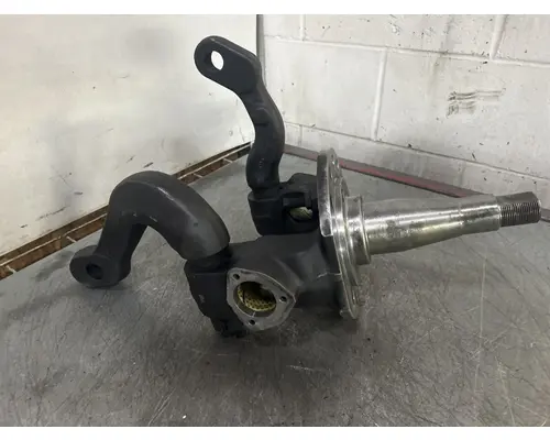 MERITOR MFS12143ANN157 Spindle  Knuckle, Front