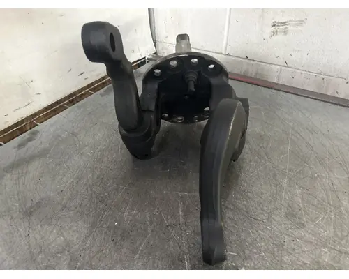 MERITOR MFS12143ANN157 Spindle  Knuckle, Front