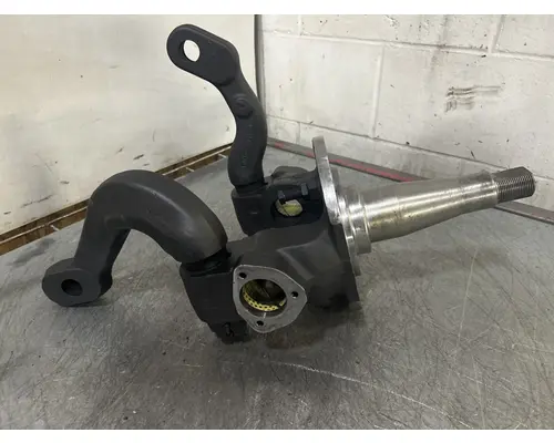 MERITOR MFS12143ANN157 Spindle  Knuckle, Front