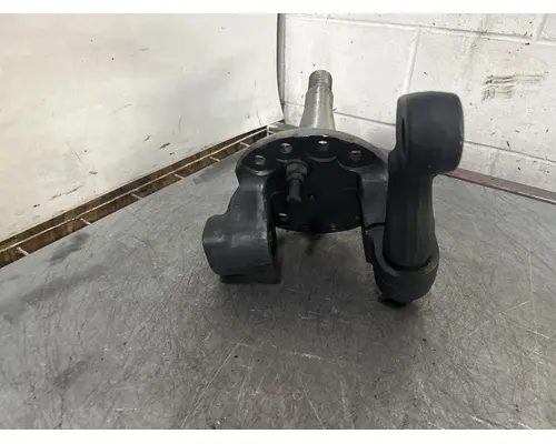 MERITOR MFS12143ANN157 Spindle  Knuckle, Front