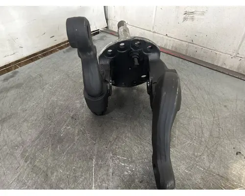 MERITOR MFS12143ANN157 Spindle  Knuckle, Front