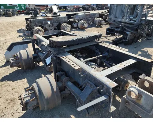 MERITOR MT-40-14X Cutoff Assembly with Axles