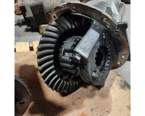 MERITOR MT40-14X Cutoff Assembly (Complete With Axles)