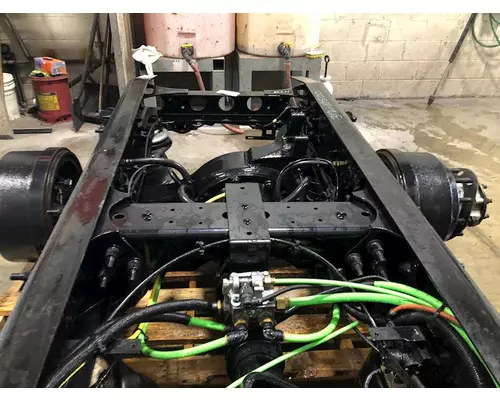 MERITOR MT4014X Cutoff Assembly (Housings & Suspension Only)