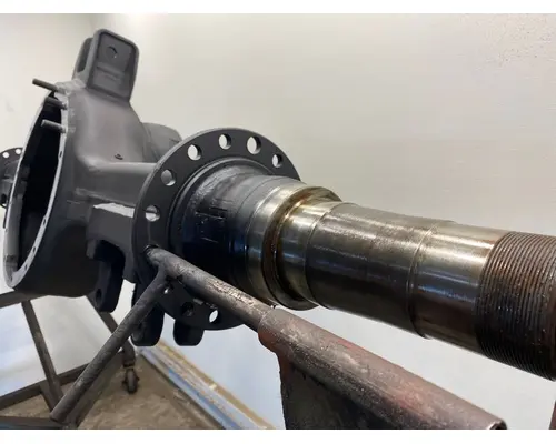 MERITOR RD-23-160 Axle Housing (Rear)