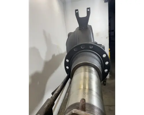 MERITOR RD-23-160 Axle Housing (Rear)