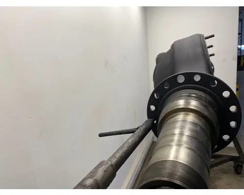 MERITOR RD-23-160 Axle Housing (Rear)