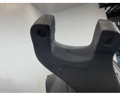 MERITOR RD-23-160 Axle Housing (Rear)