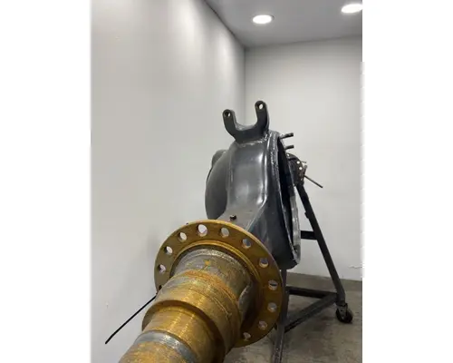 MERITOR RD-23-160 Axle Housing (Rear)