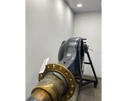 MERITOR RD-23-160 Axle Housing (Rear)