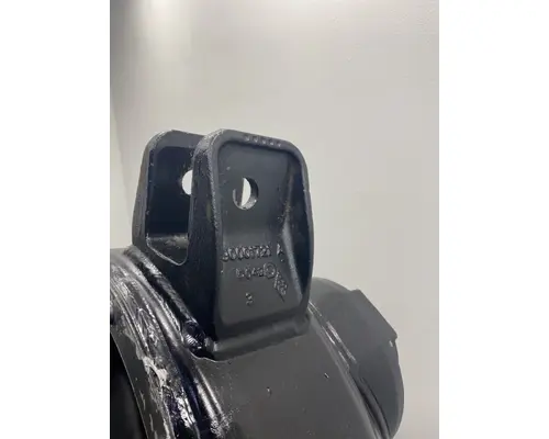 MERITOR RD-23-160 Axle Housing (Rear)