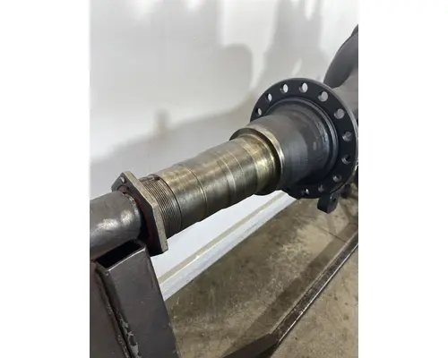 MERITOR RD-23-160 Axle Housing (Rear)