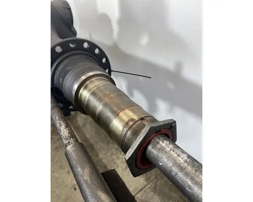 MERITOR RD-23-160 Axle Housing (Rear)