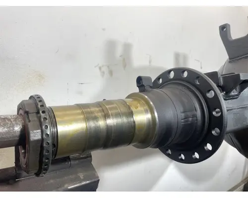 MERITOR RD-23-160 Axle Housing (Rear)