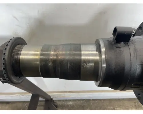 MERITOR RD-23-160 Axle Housing (Rear)