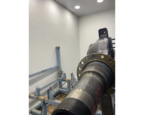 MERITOR RD-23-164 Axle Housing (Rear)