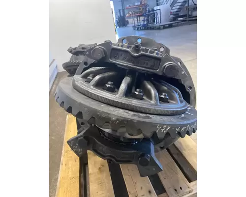 MERITOR RD23160 Differential