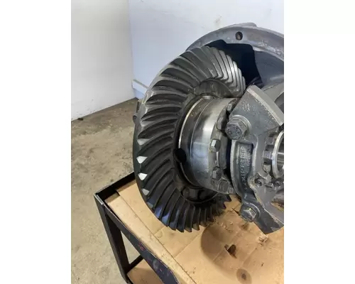 MERITOR RD23160 Differential