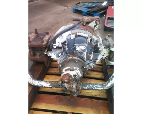 MERITOR RF-21-160 AXLE ASSEMBLY, FRONT (DRIVING)
