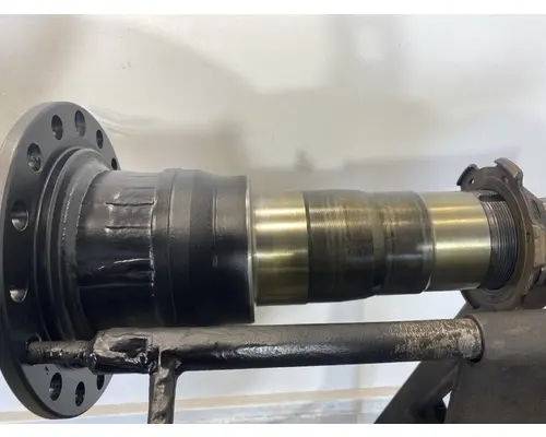 MERITOR RR-23-160 Axle Housing (Rear)