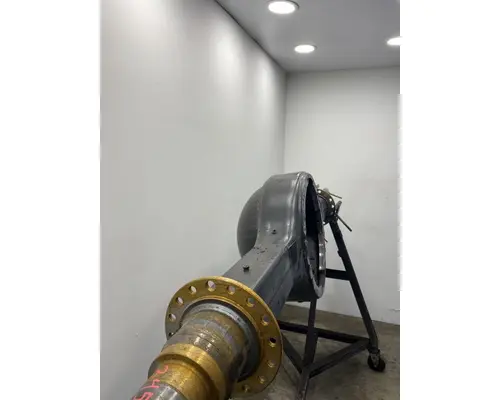 MERITOR RR-23-160 Axle Housing (Rear)