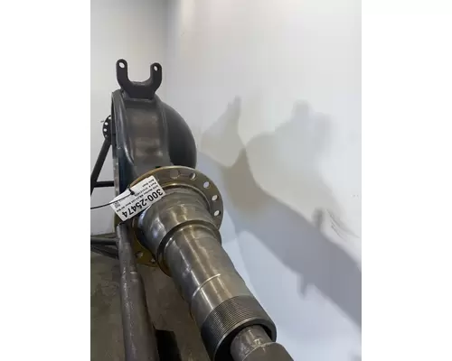MERITOR RR-23-160 Axle Housing (Rear)