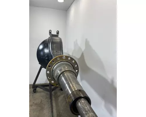 MERITOR RR-23-160 Axle Housing (Rear)