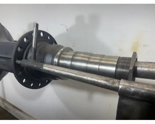 MERITOR RR-23-160 Axle Housing (Rear)