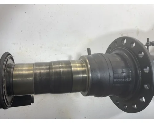 MERITOR RS-23-160 Axle Housing (Rear)