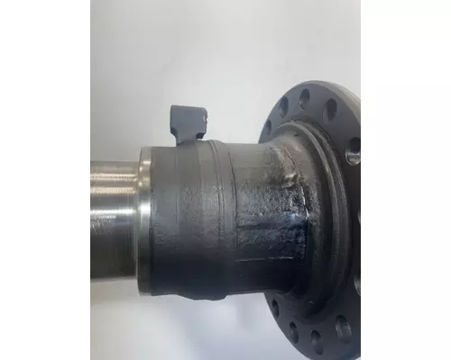 MERITOR RS-24-160 Axle Housing (Rear)
