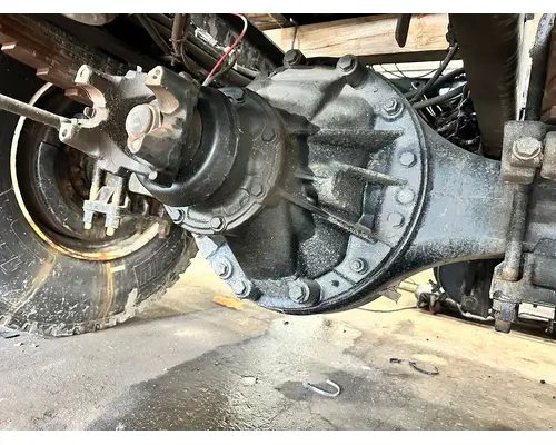MERITOR RS-26-185 Axle Assembly, Rear