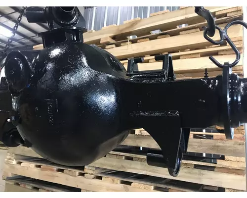 MERITOR RS-38-380 Axle Housing (Rear)