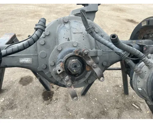 MERITOR RS1914 Axle Assembly, Rear