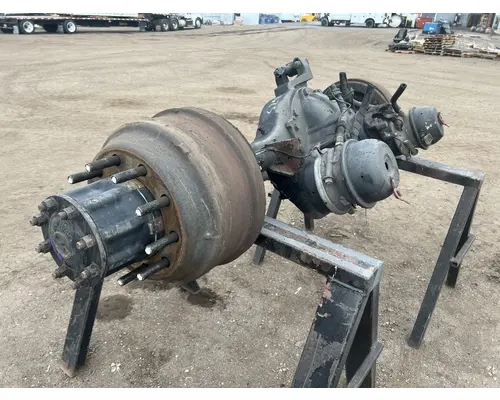 MERITOR RS1914 Axle Assembly, Rear