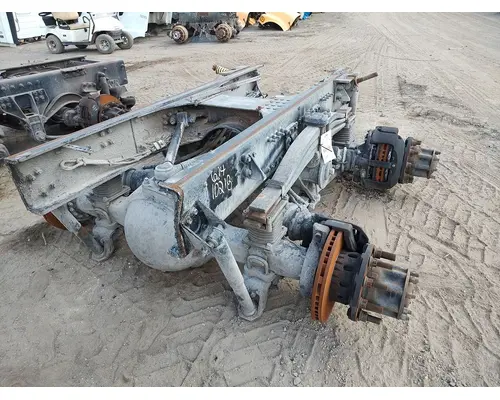 MERITOR RT46-160 Cutoff Assembly with Axles