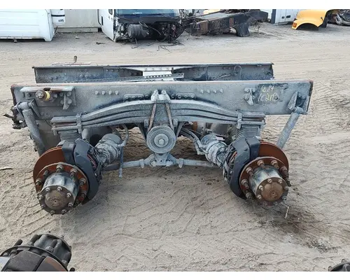 MERITOR RT46-160 Cutoff Assembly with Axles