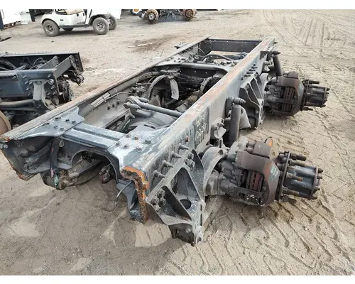 MERITOR RT46-160 Cutoff Assembly with Axles