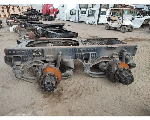 MERITOR RT46-160 Cutoff Assembly with Axles