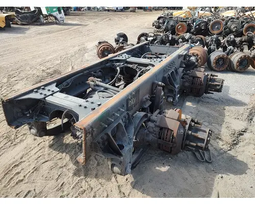 MERITOR RT46-160 Cutoff Assembly with Axles