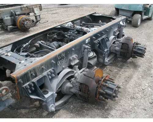 MERITOR RT46-160 Cutoff Assembly with Axles