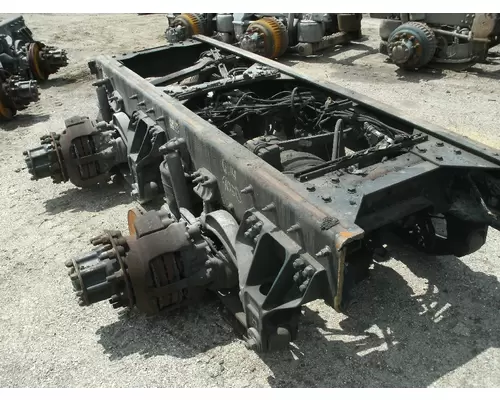 MERITOR RT46-160 Cutoff Assembly with Axles