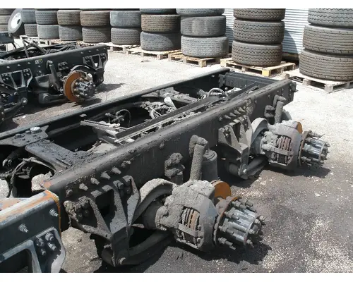 MERITOR RT46-160 Cutoff Assembly with Axles