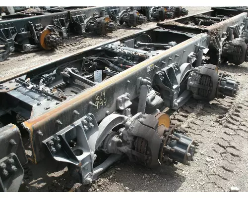 MERITOR RT46-160 Cutoff Assembly with Axles